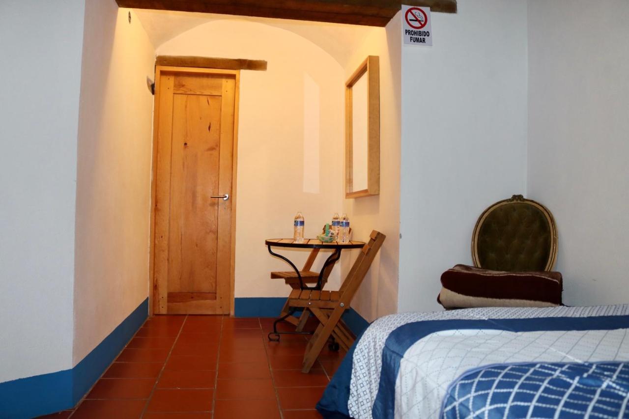 Hospedaje Pizza Azul Catorce Extérieur photo